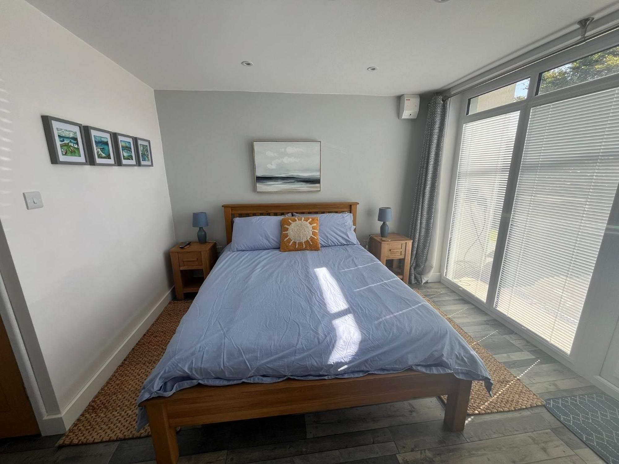 Entire Guest Suite In Four Mile Bridge, Rhoscolyn Valley Exteriör bild
